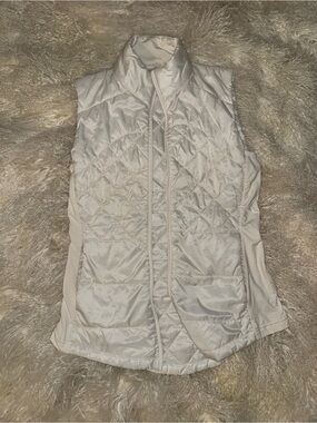 Women's Cream Quilted Lightweight Puffer Vest